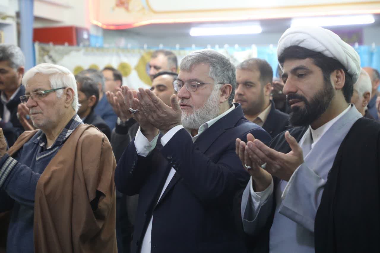 آلبوم تصویری / حضور استاندار آذربایجانغربی در جمع نمازگزاران مسجد بقیه الله ارومیه