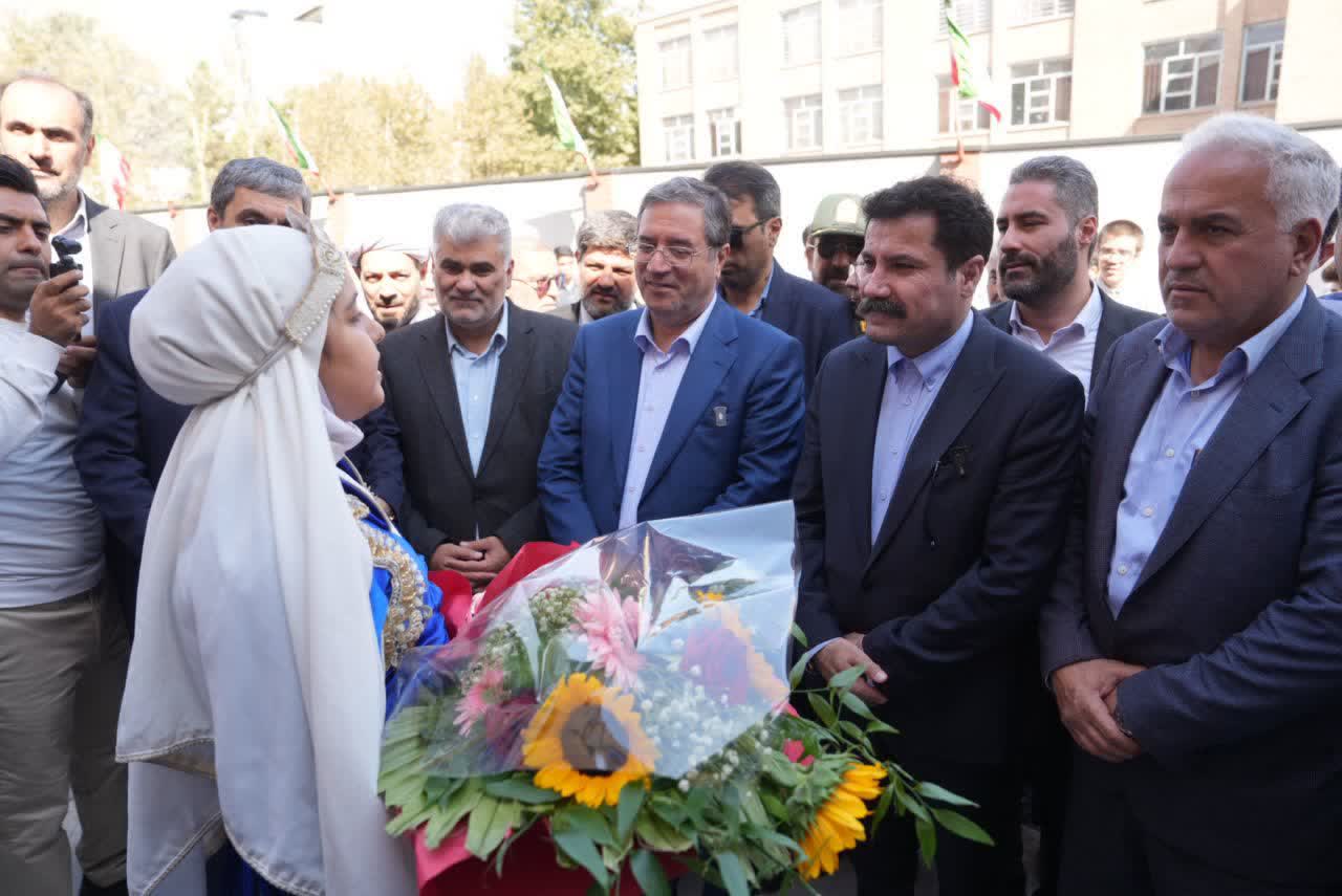 آلبوم تصویری / افتتاح مدرسه 12 کلاسه علامه حلی در خوی