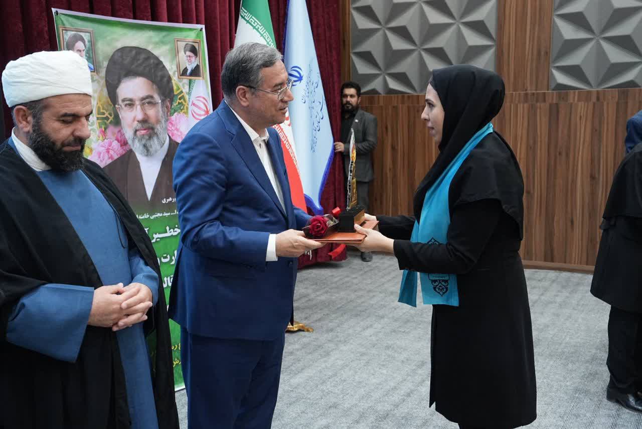 آلبوم تصویری / برگزاری آیین تجلیل از معلمان نمونه آذربایجانغربی