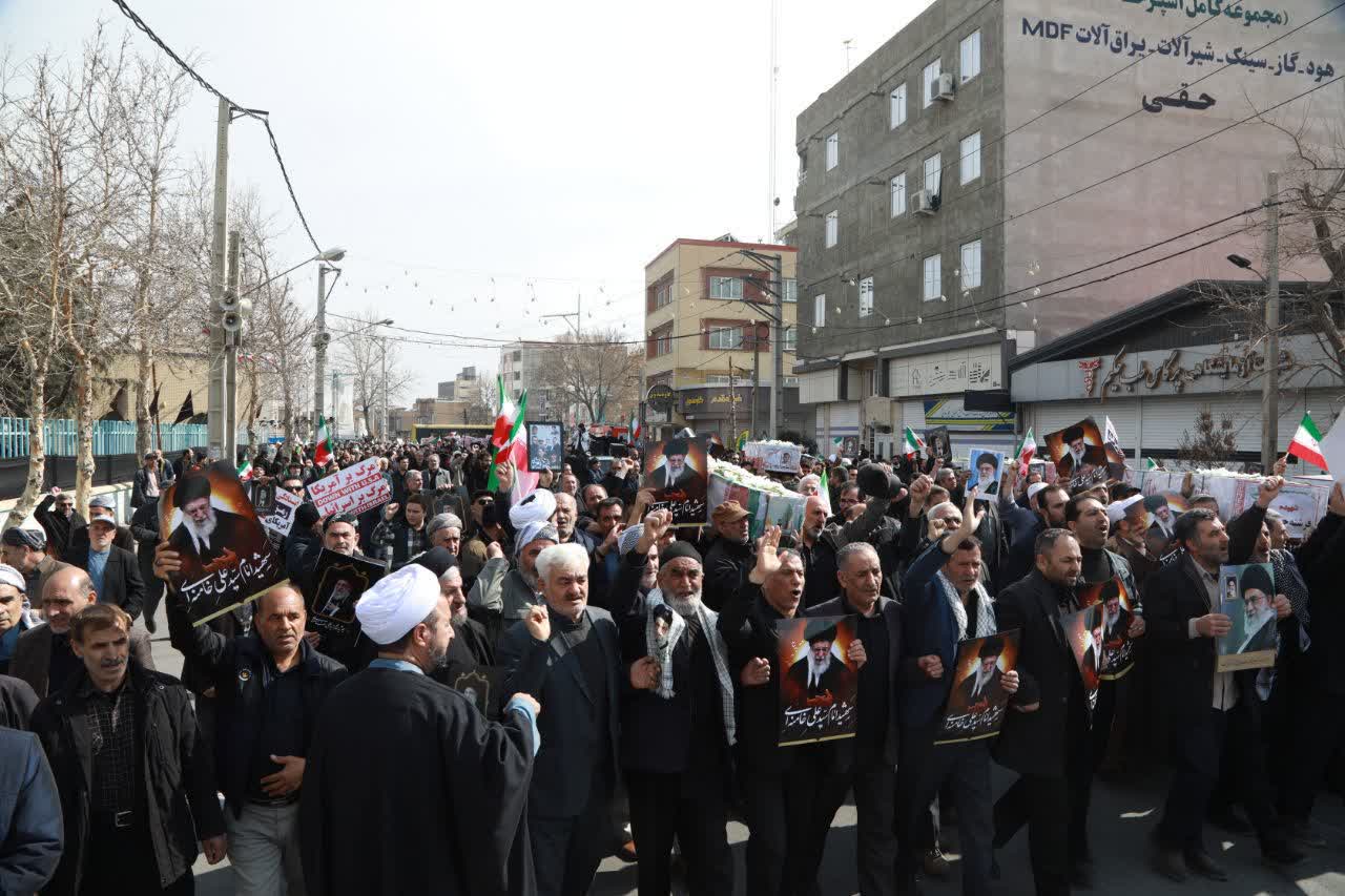 تشییع پیکر شهدای جنگ رمضان در ارومیه + تصاویر