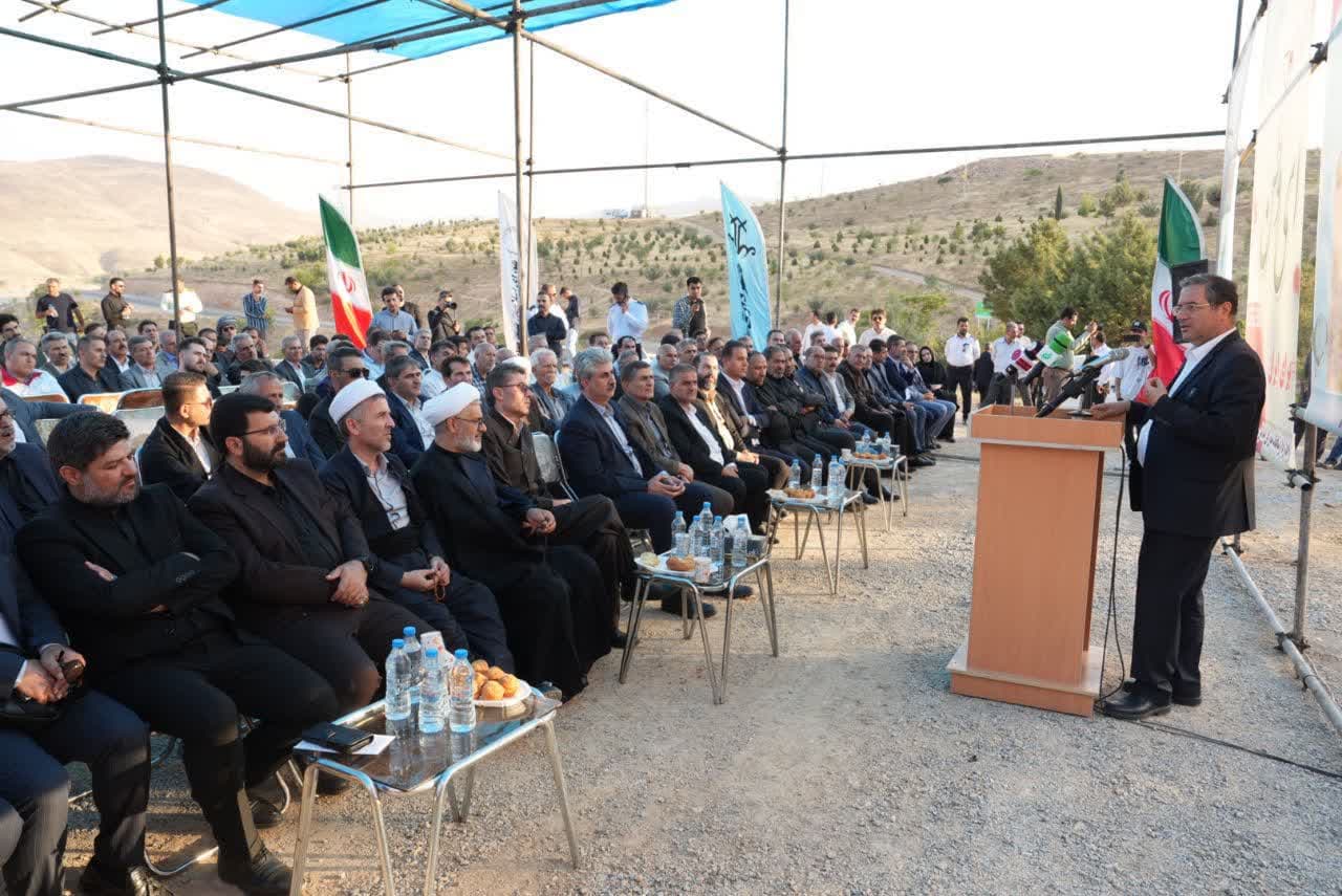 آغاز عملیات اجرایی پروژه مجتمع گردشگری، ورزشی و تفریحی پارک استاد ههژار مهاباد + تصاویر