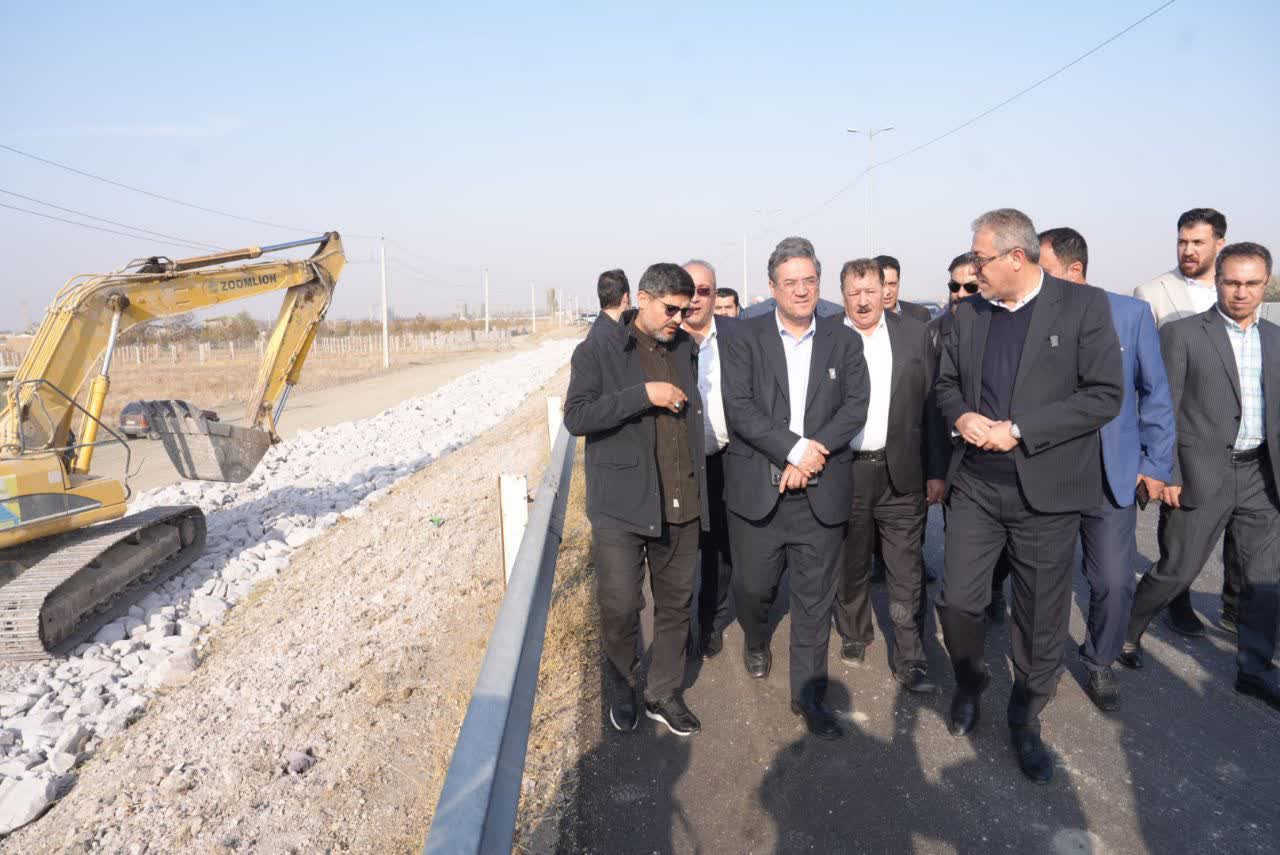 بازدید استاندار آذربایجانغربی از روند پیشرفت پروژه آزادراه ارومیه - تبریز + تصاویر