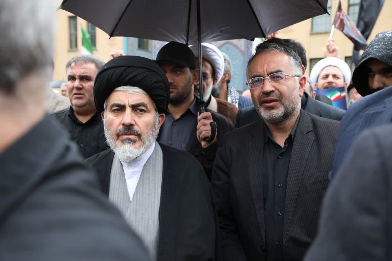 برگزاری آیین تشییع پیکر مطهر شهید مدافع وطن در ارومیه + تصاویر