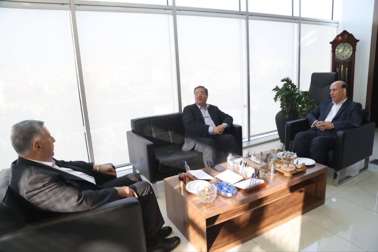 دیدار استاندار آذربایجانغربی با رئیس اتاق بازرگانی ایران