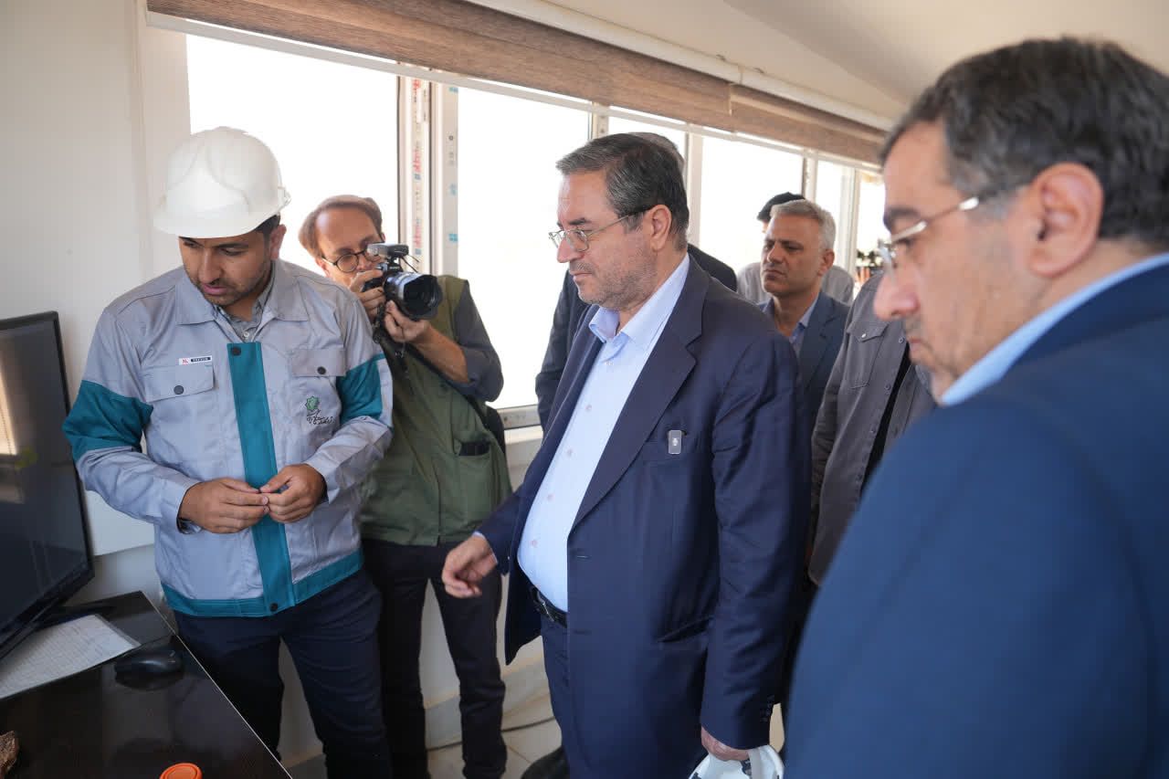 بازدید استاندار آذربایجان غربی، از مجتمع تحقیقات فرآوری مواد معدنی مؤسسه امین