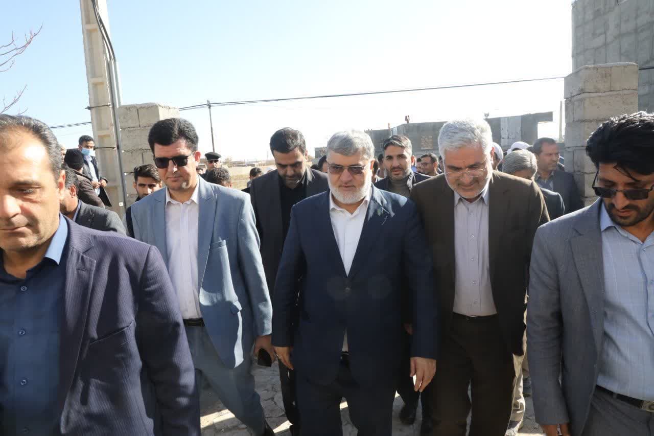آلبوم تصویری / حضور استاندار آذربایجانغربی در جمع مردم شهر مرگنلر شهرستان شوط