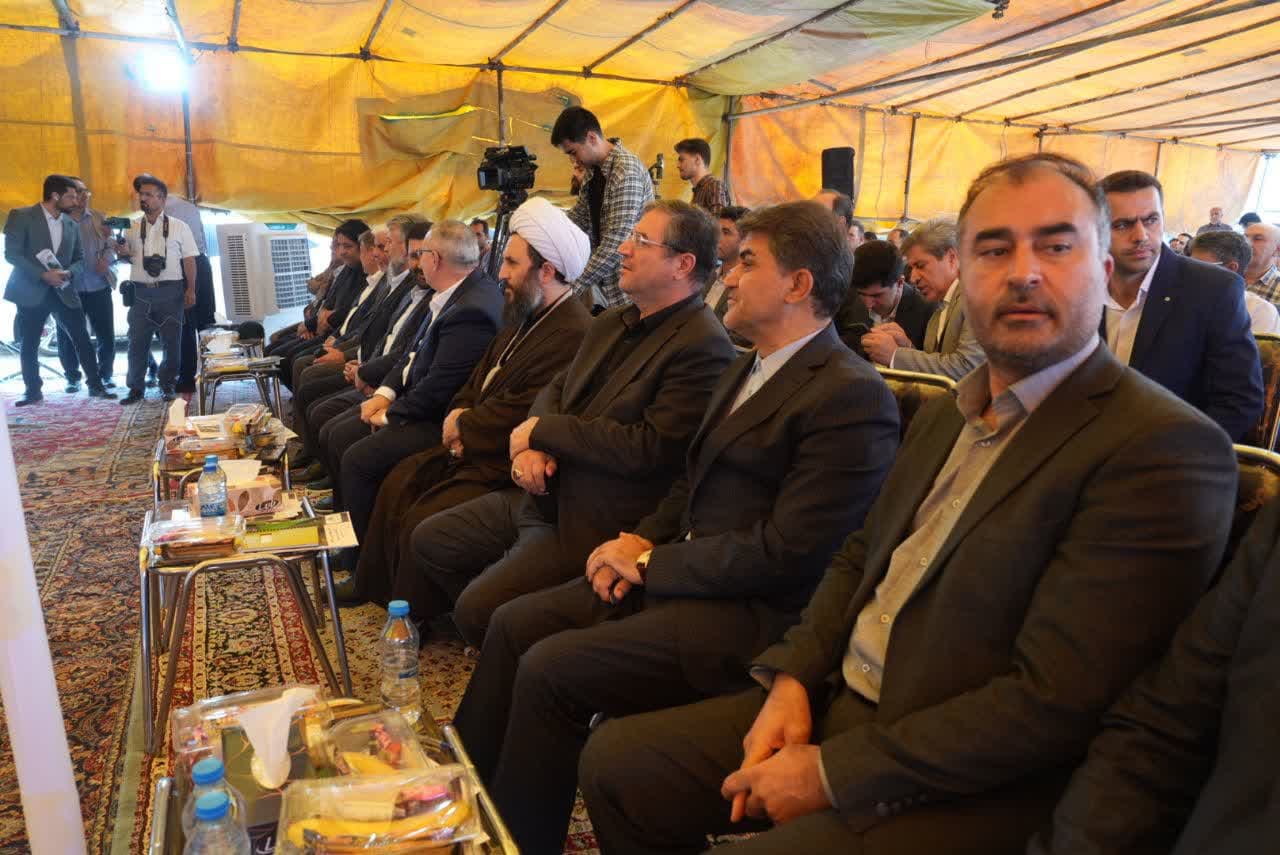 آغاز عملیات اجرایی پروژه گلخانه 50 هکتاری مزرعه مهر وطن در شهرستان خوی + تصاویر