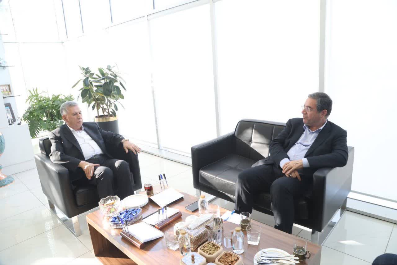 دیدار استاندار آذربایجانغربی با رئیس اتاق بازرگانی ایران
