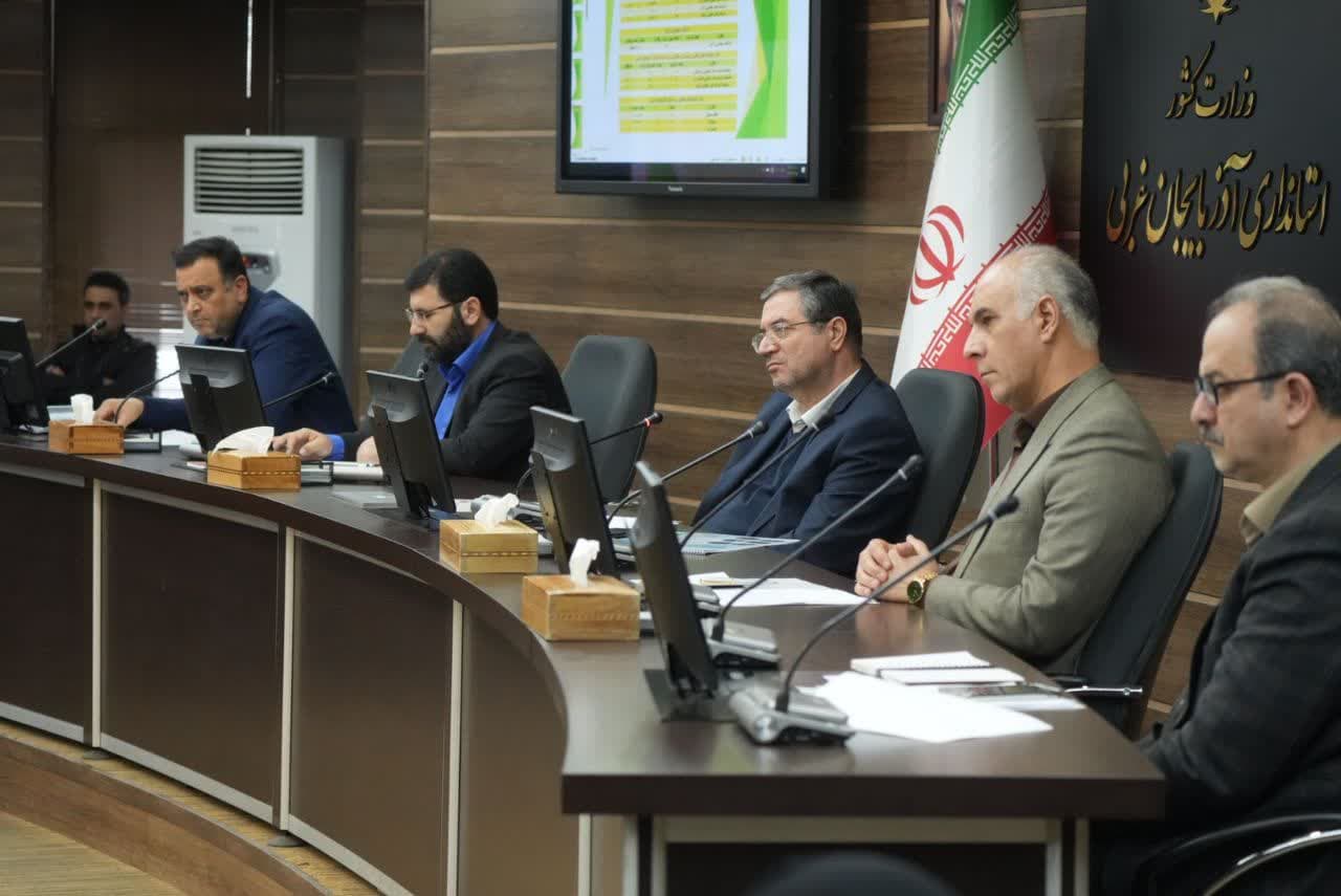 آلبوم تصویری / نشست صمیمی فعالان بخش تعاون استان با استاندار آذربایجانغربی