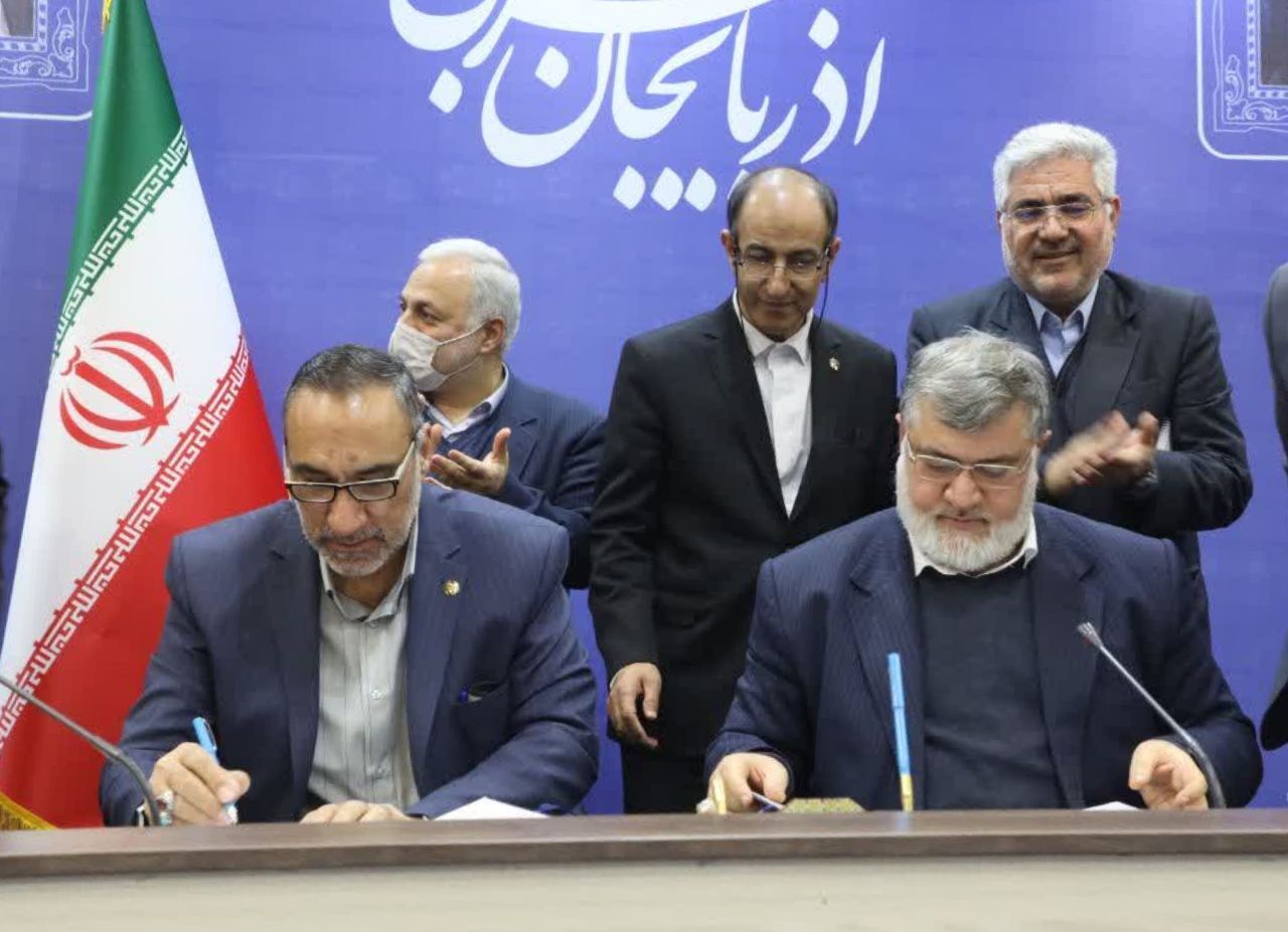 آلبوم تصویری / آیین آغاز عملیات اجرایی نهضت توسعه فیبر نوری توسط شرکت مخابرات ایران در آذربایجانغربی
