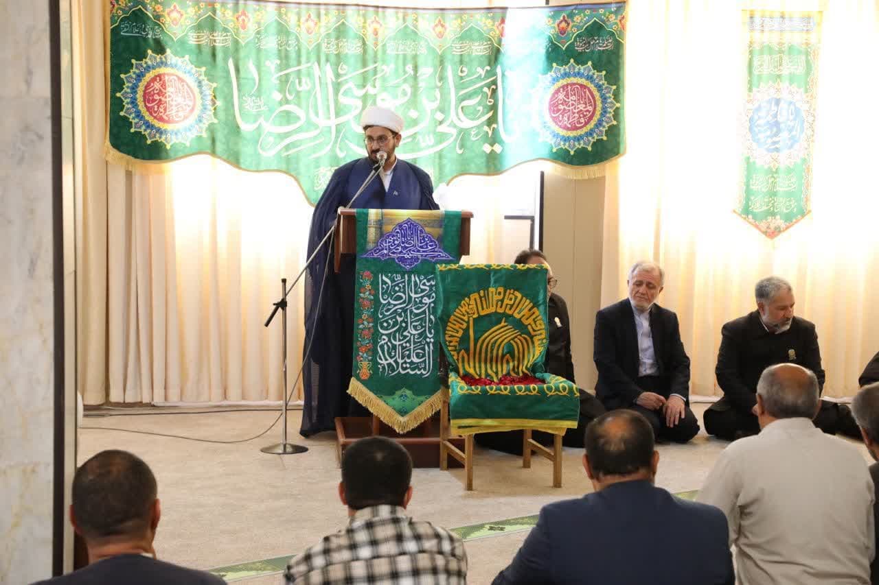 آلبوم تصویری / حضور خادمین حرم مطهر حضرت امام رضا (علیه السلام ) در جمع همکاران استانداری آذربایجانغربی