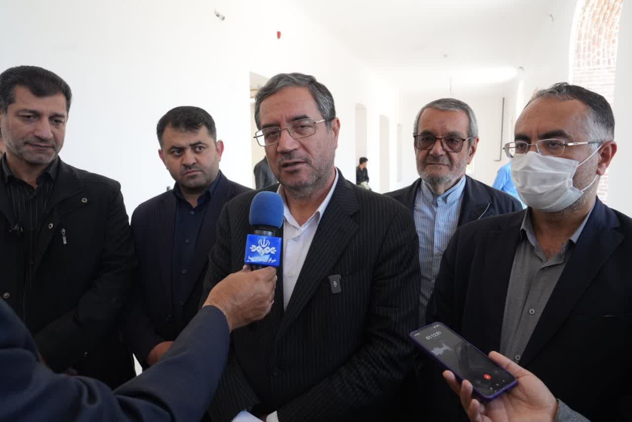 آلبوم تصویری / بازدید استاندار آذربایجانغربی از روند آمادهسازی ساختمان مرکز خدمات سرمایهگذاری استان