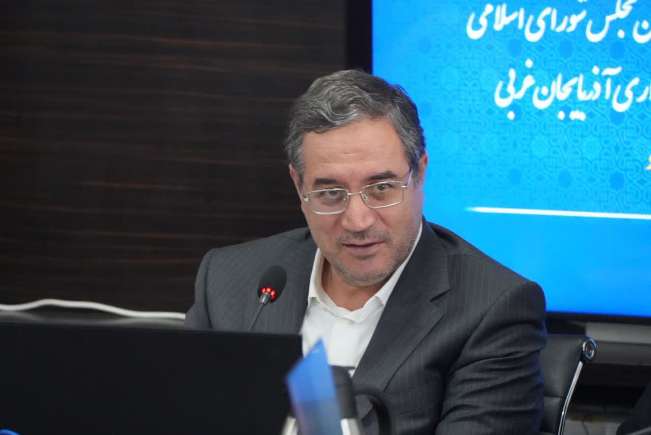 برگزاری نشست مشترک کمیسیون بهداشت و درمان مجلس، وزارت بهداشت و درمان و استانداری آذربایجانغربی