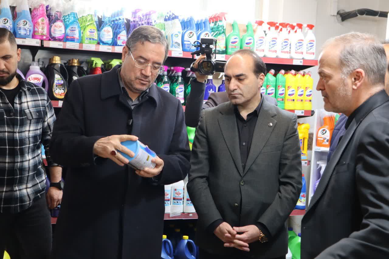 بازدید استاندار آذربایجان‌غربی از بازار شهرستان نقده + تصاویر