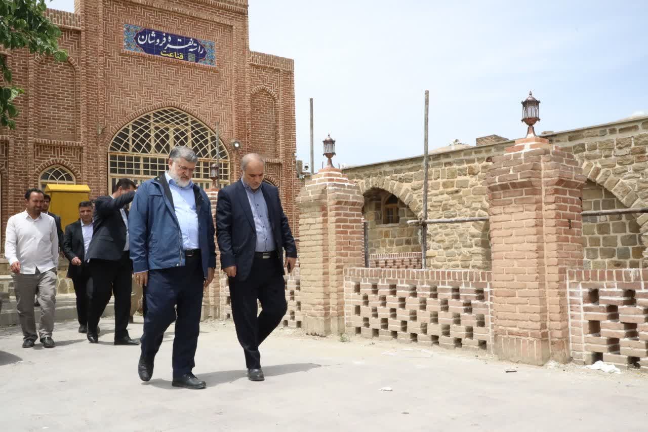 بازدید استاندار آذربایجانغربی از بازار قدیمی ارومیه + تصاویر