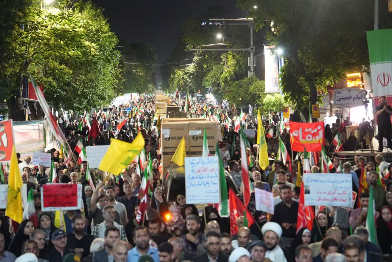 اعزام کاروان لوازم خانگی به آسیبدیدگان جنگ رمضان در آذربایجانغربی