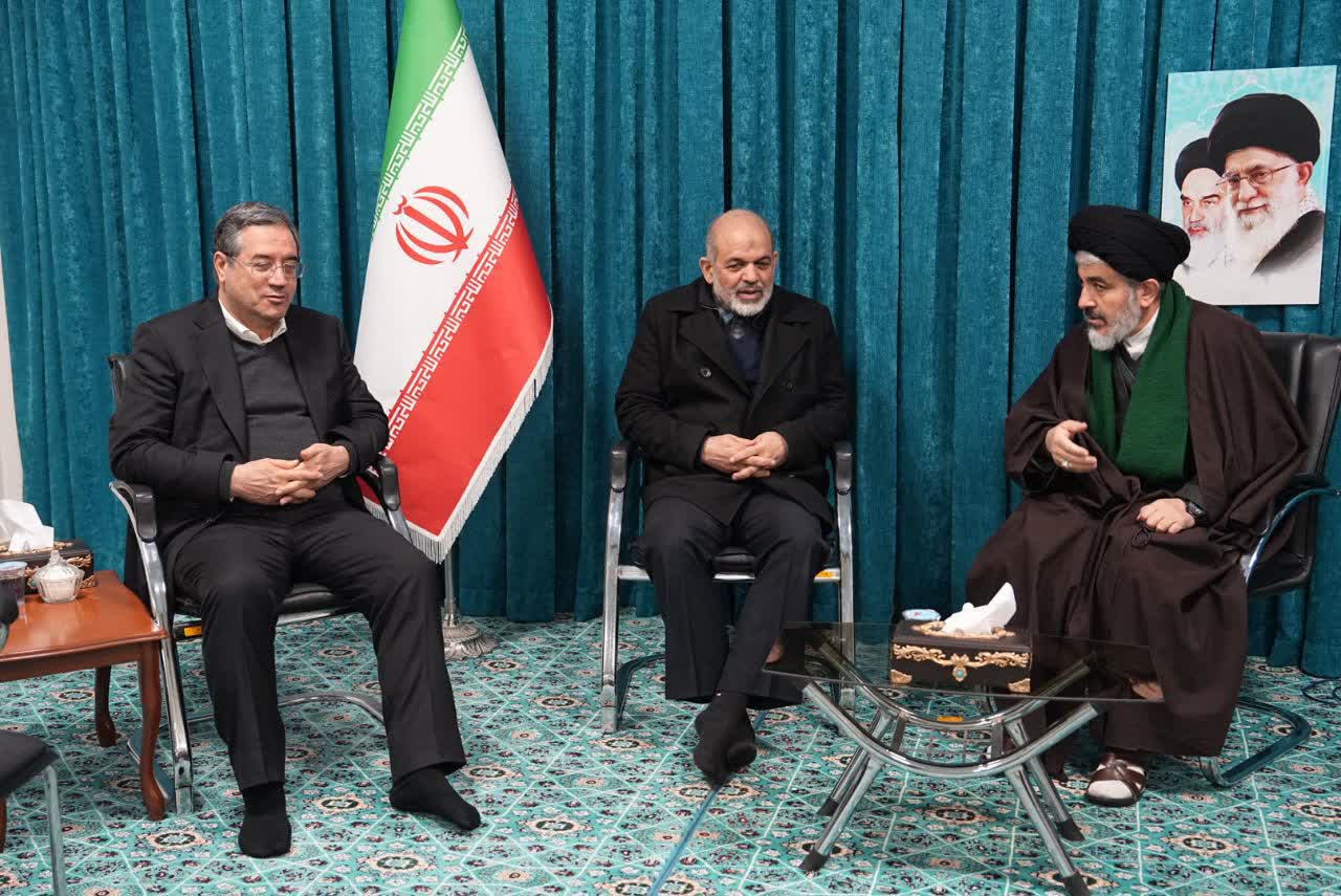 دیدار جانشین فرمانده کل سپاه پاسداران و استاندار آذربایجان‌غربی با نماینده ولی فقیه در استان + تصاویر