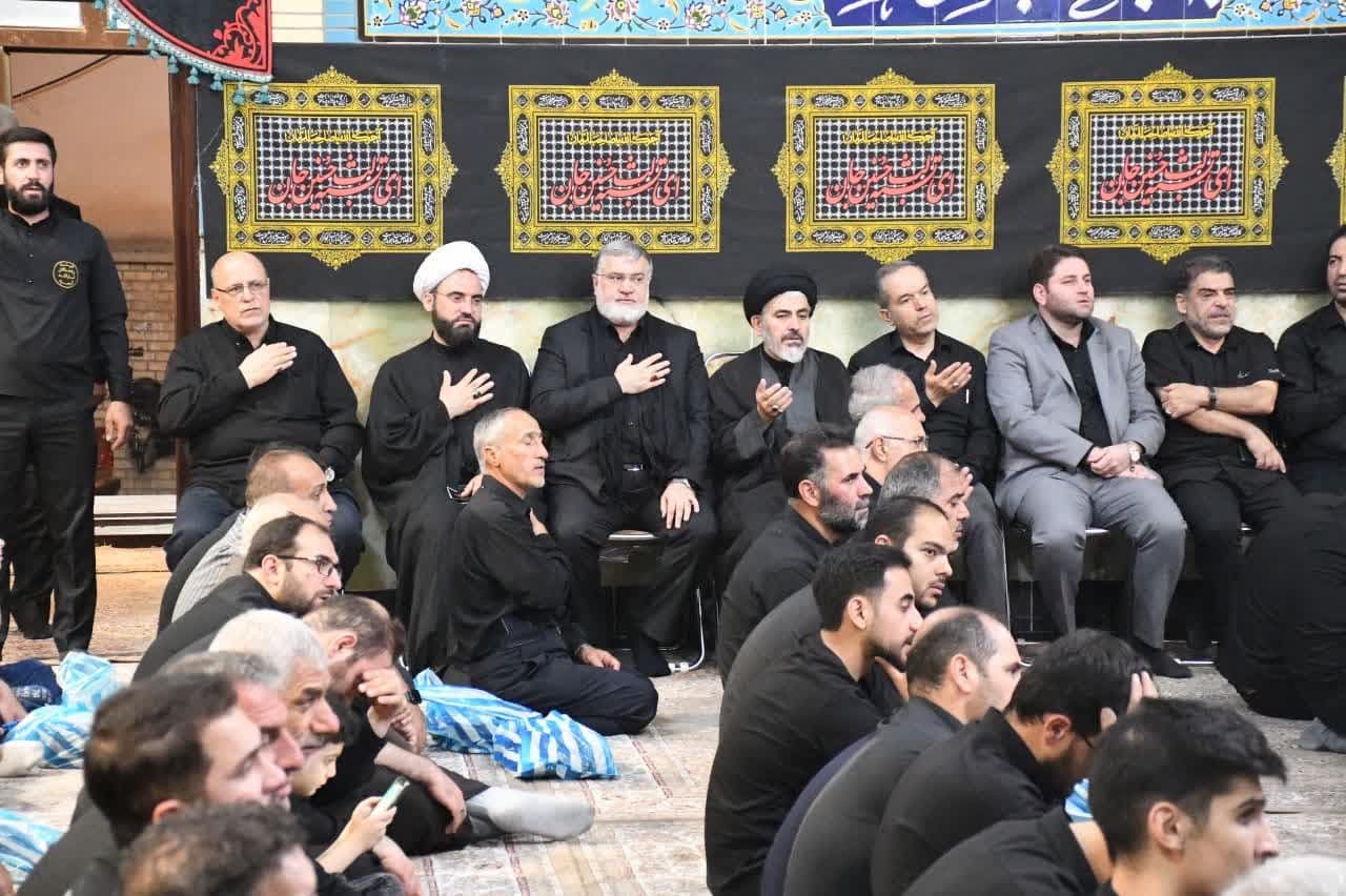 آلبوم تصویری / حضور استاندار آذربایجانغربی در آیین عزاداری شام غریبان شهدای کربلا مسجد لطفعلی خان ارومیه