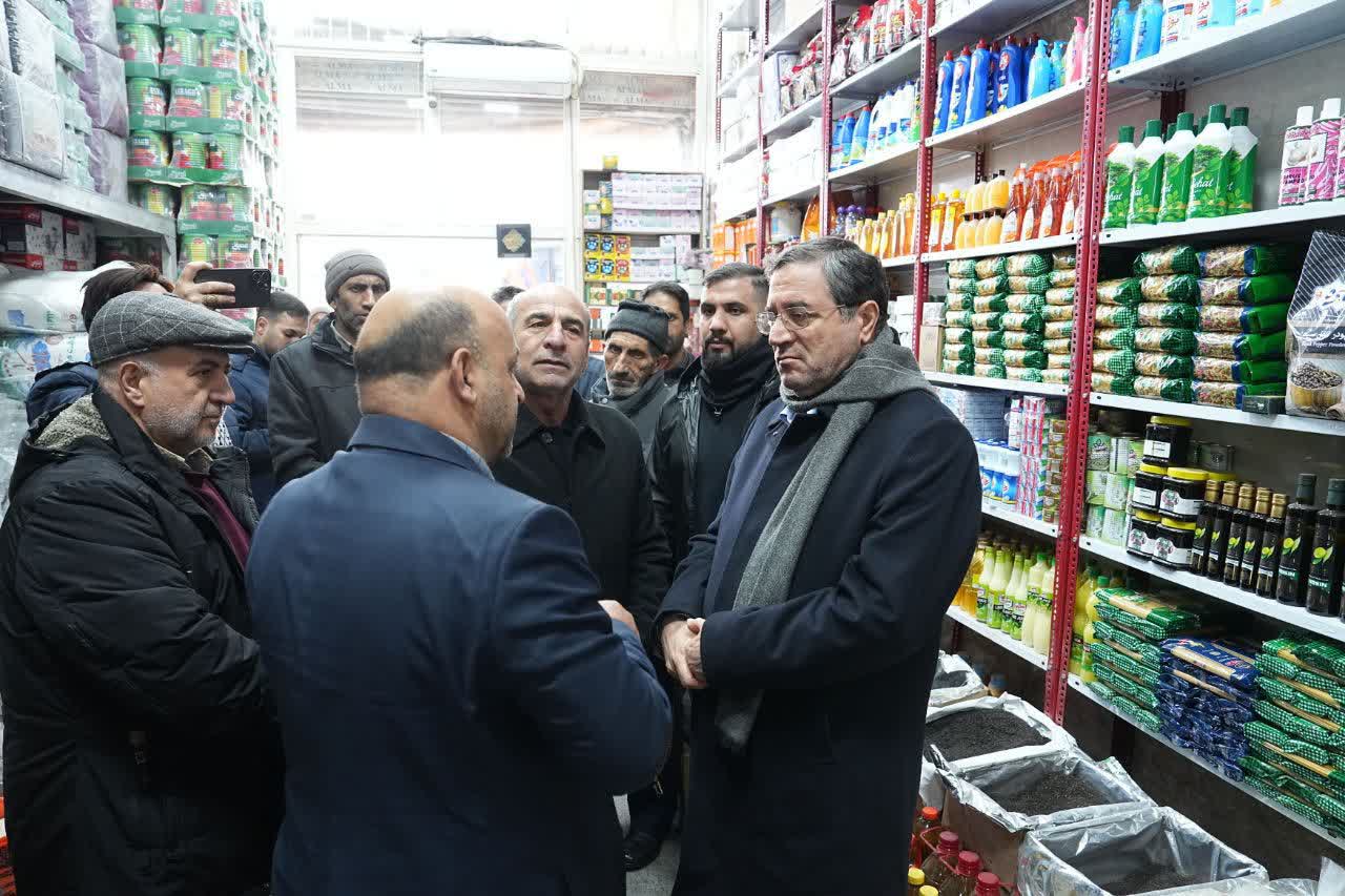 بازدید استاندار آذربایجان‌غربی از بازار ارومیه + تصاویر