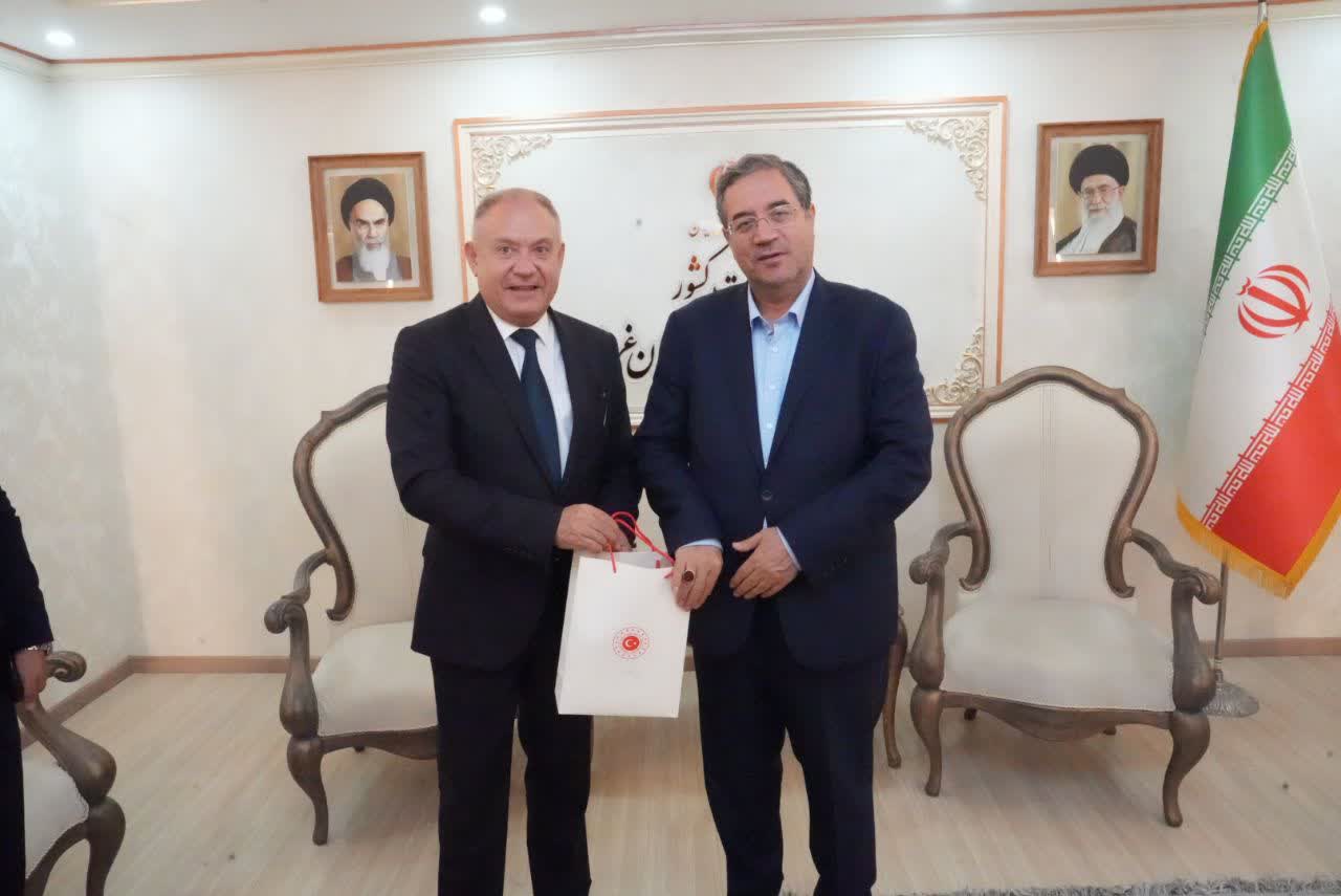 برگزاری دیدار خداحافظی سرکنسول ترکیه در استان با استاندار آذربایجانغربی + تصاویر