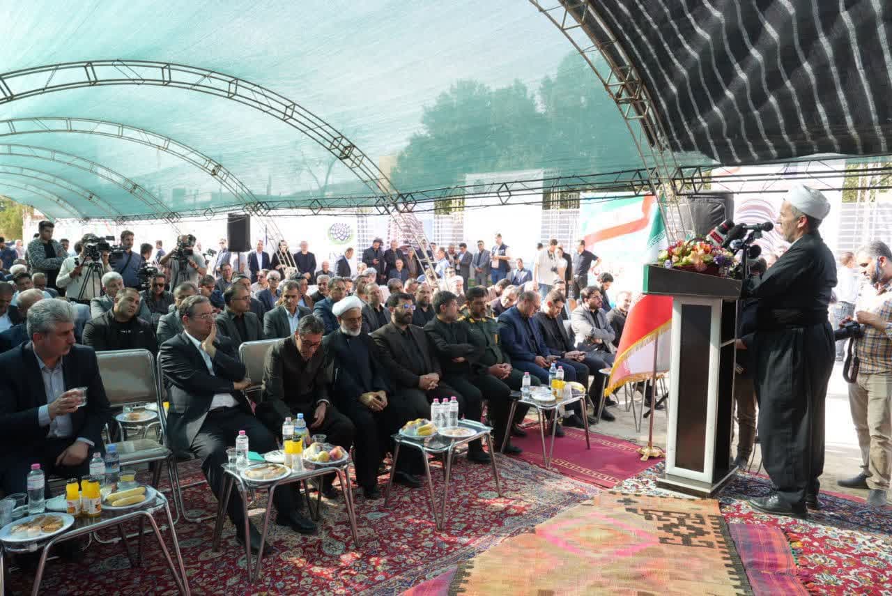 آغاز عملیات اجرایی احداث پروژه هتل پنج ستاره مهاباد + تصاویر