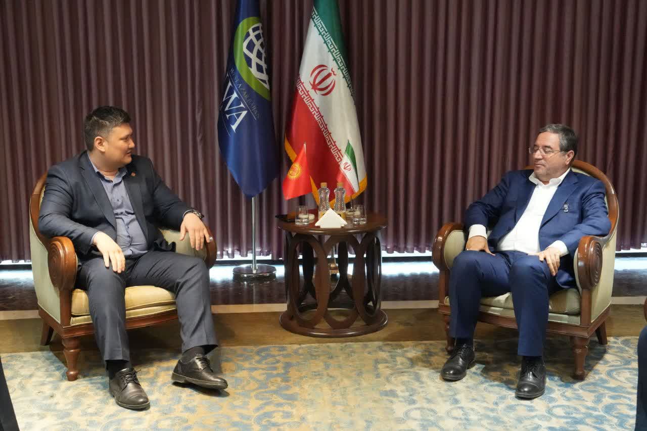 آلبوم تصویری / دیدار استاندار آذربایجانغربی با سفرای ازبکستان، اروگوئه، سریلانکا، فیلیپین و قرقیزستان