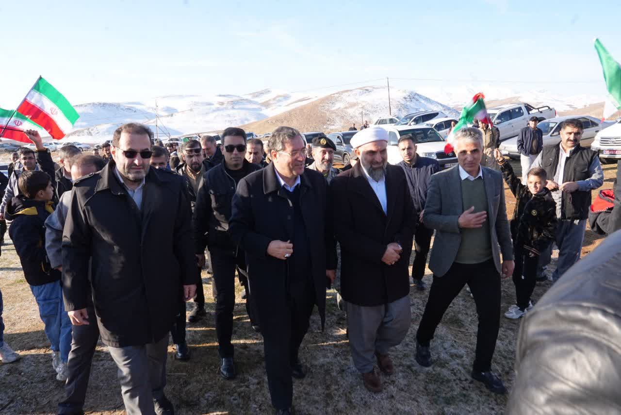 آغاز سفر استاندار آذربایجانغربی به شهرستان اشنویه + تصاویر