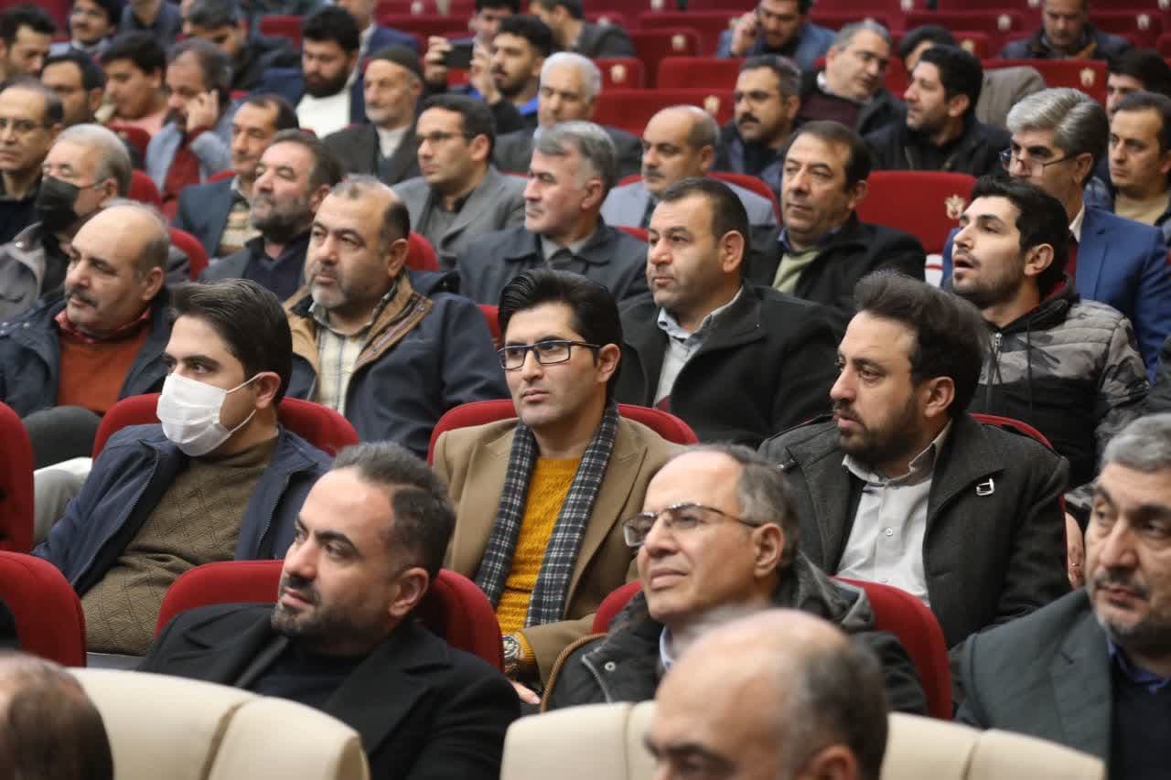 آلبوم تصویری / آغاز روند احداث پروزه گلخانه پنجاه هکتاری در شهرستان خوی