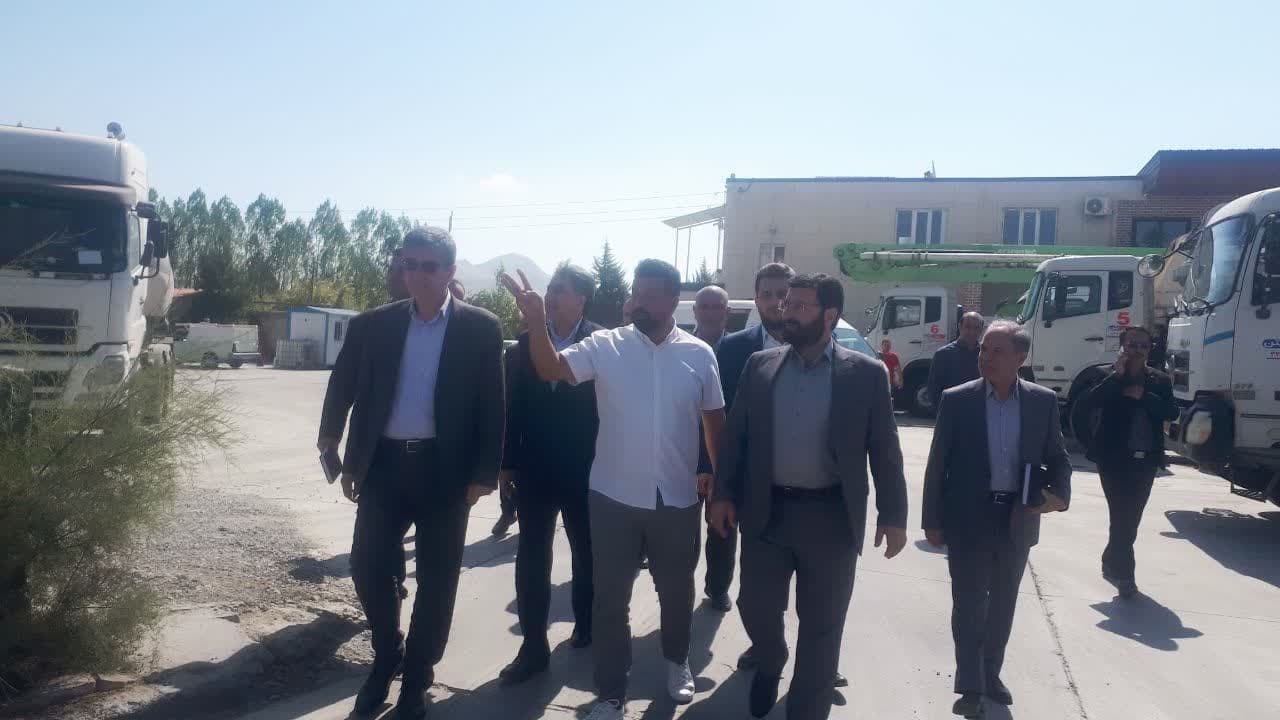بازدید معاون هماهنگی امور اقتصادی استاندار آذربایجان غربی از سه شرکت تولیدی و صنعتی در ارومیه + تصاویر