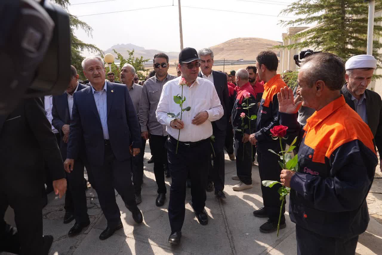 سفر استاندار آذربایجانغربی به شهرستان مهاباد + تصاویر