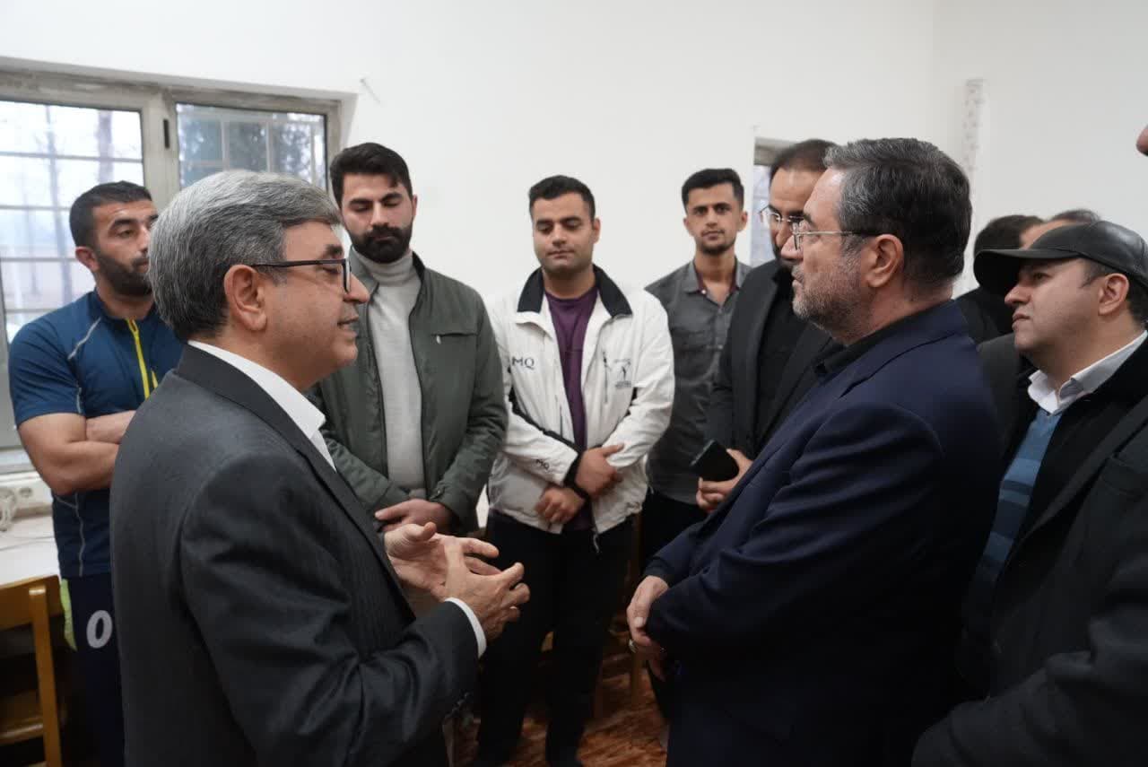 آلبوم تصویری / حضور استاندار آذربایجان غربی در خوابگاه های دانشجویی دانشگاه ارومیه