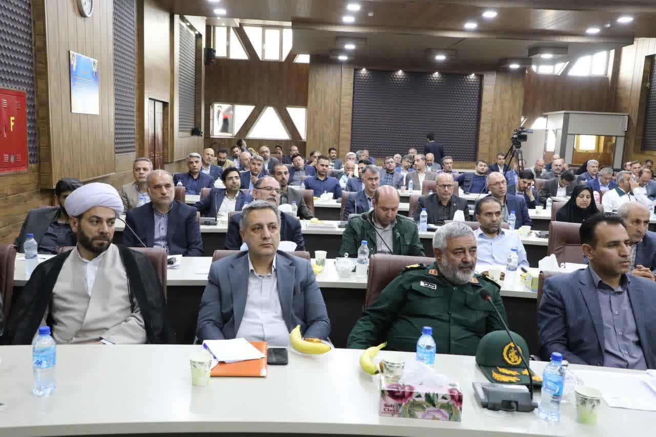 برگزاری جلسه بررسی روند بازسازی مناطق زلزلهزده شهرستان خوی + تصاویر