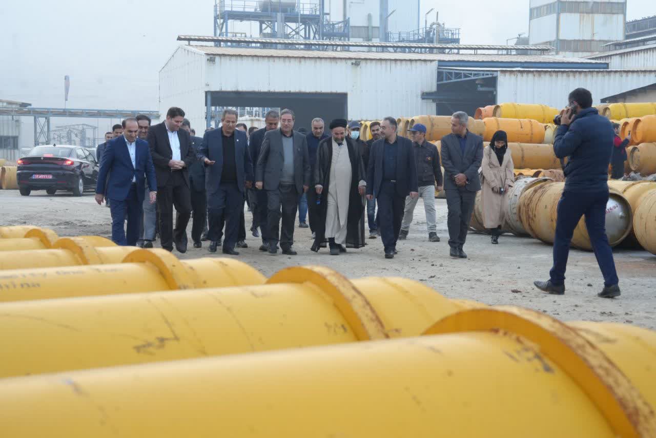 بازدید استاندار آذربایجانغربی از شرکت کیمیا کلر کبودان در ارومیه + تصاویر