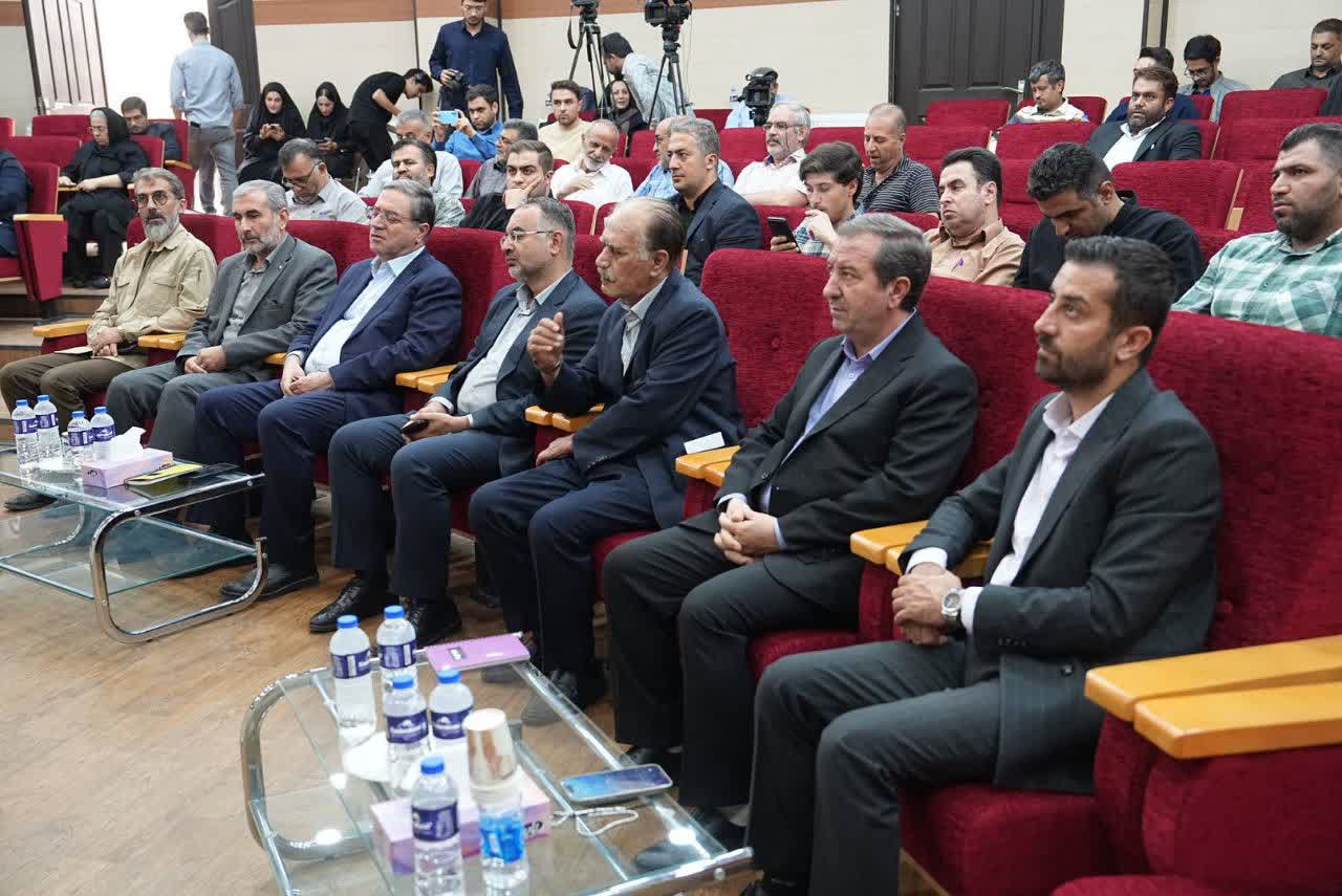 آلبوم تصویری / خانه مطبوعات میزبان گفتوگوی استاندار آذربایجانغربی با خبرنگاران