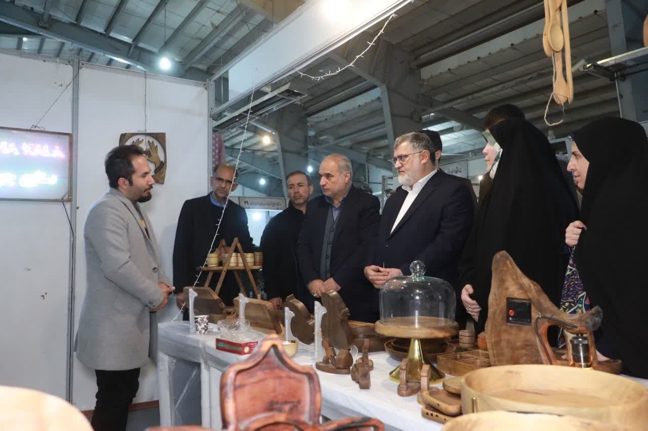 آلبوم تصویری / بازدید استاندار آذربایجانغربی از نمایشگاه صنایعدستی، سوغات و توانمندیهای بانوان استان