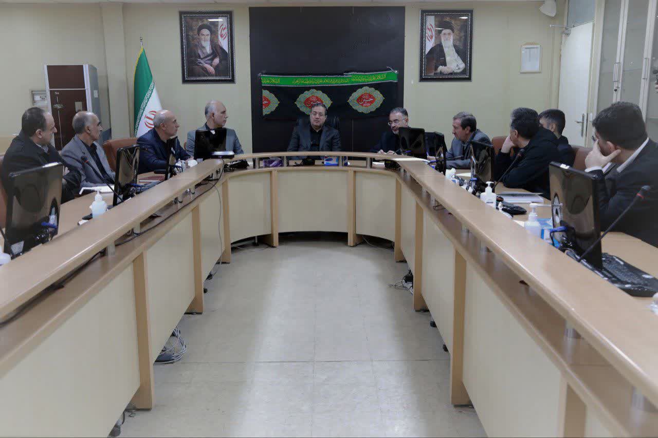 تدوین نقشه راه اقتصاد مقاومتی در آذربایجان‌غربی