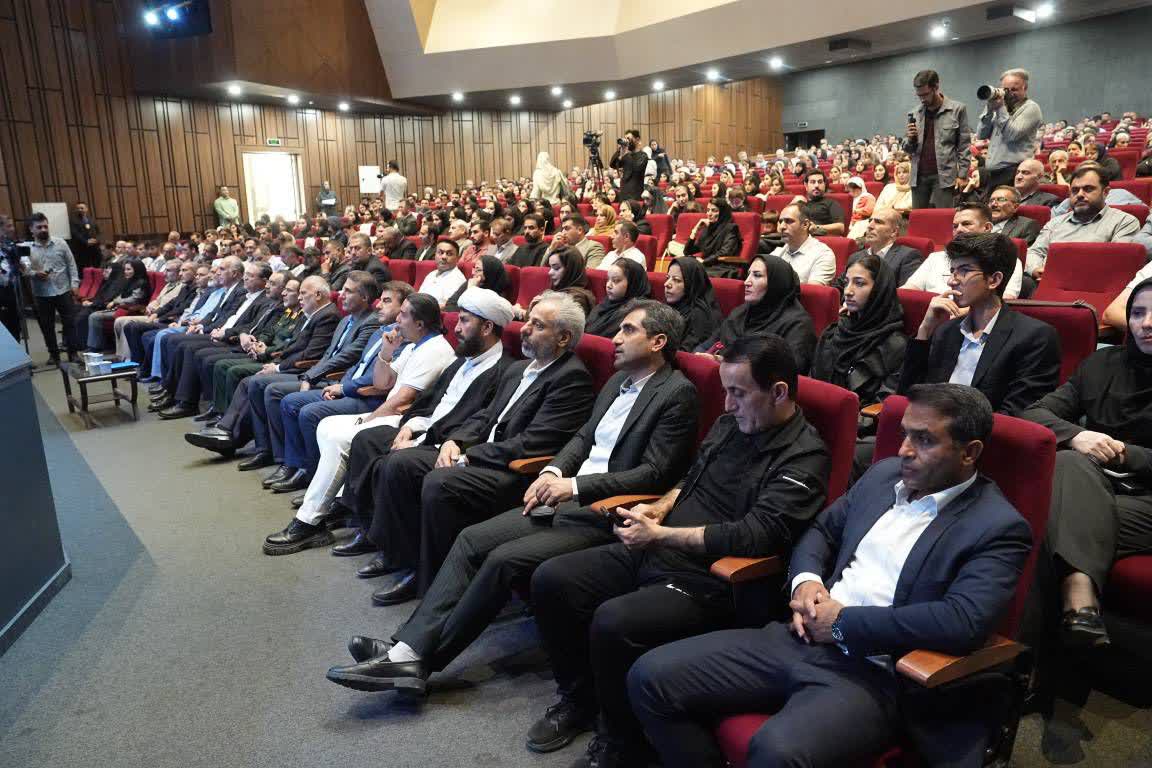 آلبوم تصویری / برگزاری آیین تجلیل از قهرمانان ورزش آذربایجانغربی