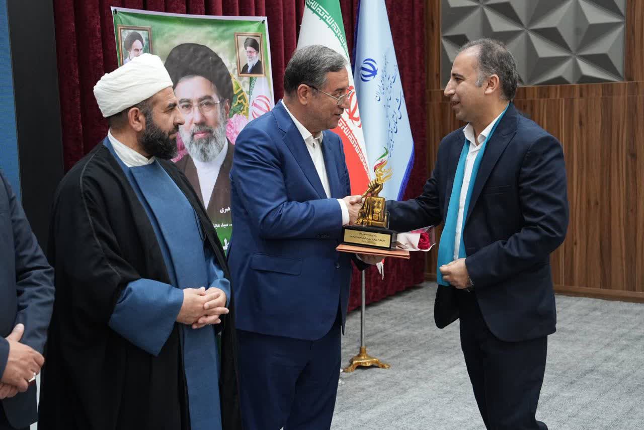 آلبوم تصویری / برگزاری آیین تجلیل از معلمان نمونه آذربایجانغربی