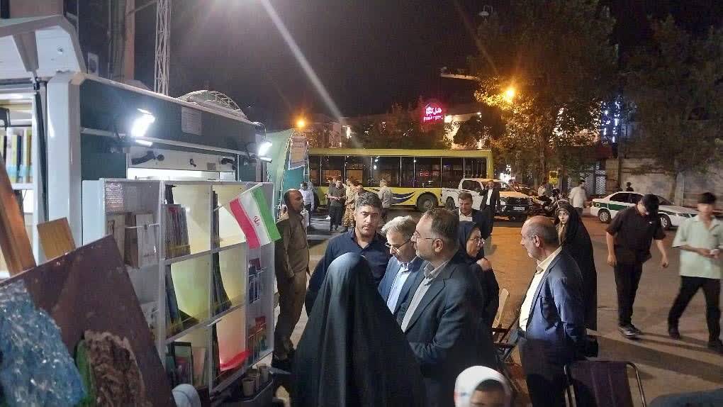 بازدید معاون سیاسی و اجتماعی استاندار آذربایجانغربی از نمایشگاه توانمندیهای سازمانهای مردمنهاد + تصاویر