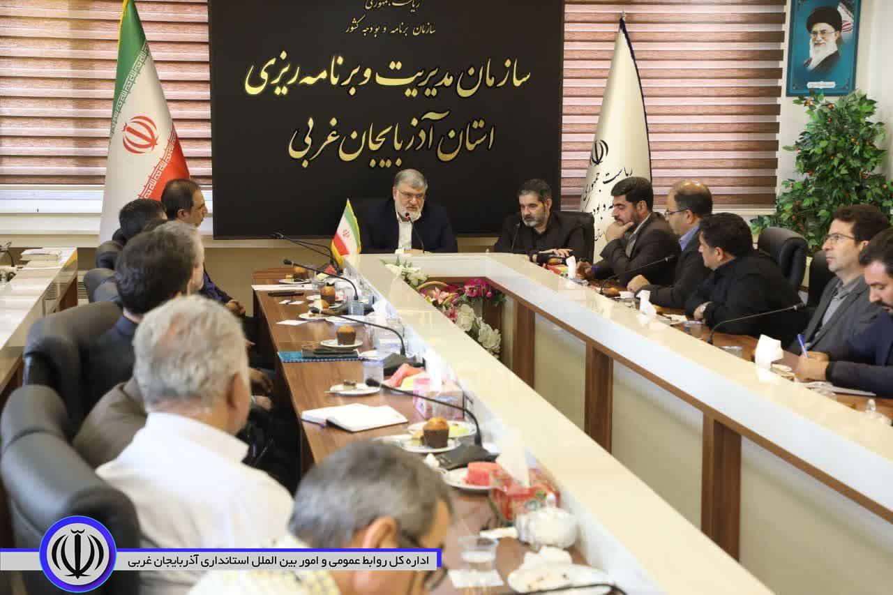 آلبوم تصویری / بازدید استاندار آذربایجانغربی از سازمان مدیریت و برنامه ریزی استان