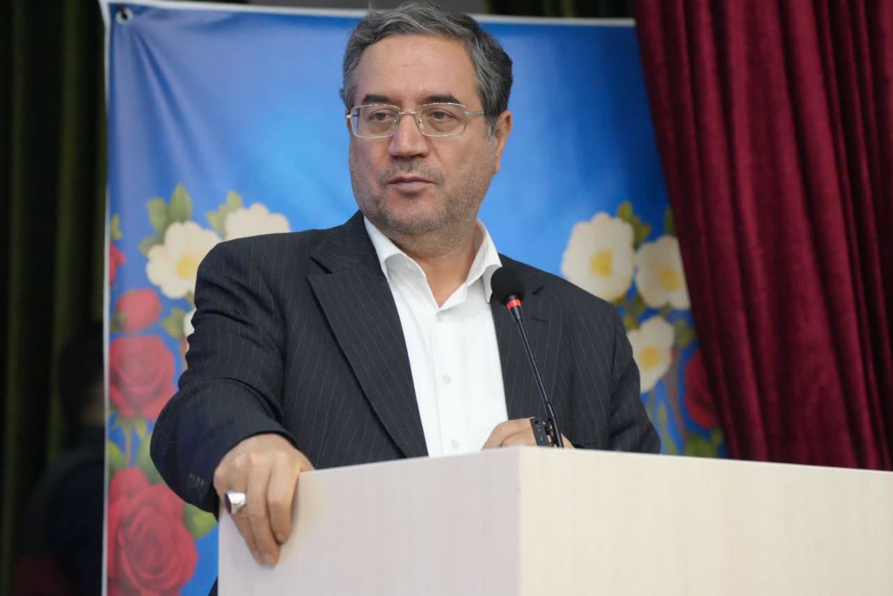 آلبوم تصویری / برگزاری آیین تجلیل و بزرگداشت مقام والای پرستار در ارومیه