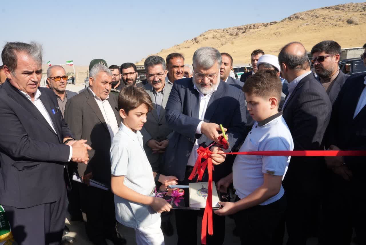 آغاز بهرهبرداری از واحد پرورش مرغ مادر گوشتی در بوکان + تصاویر