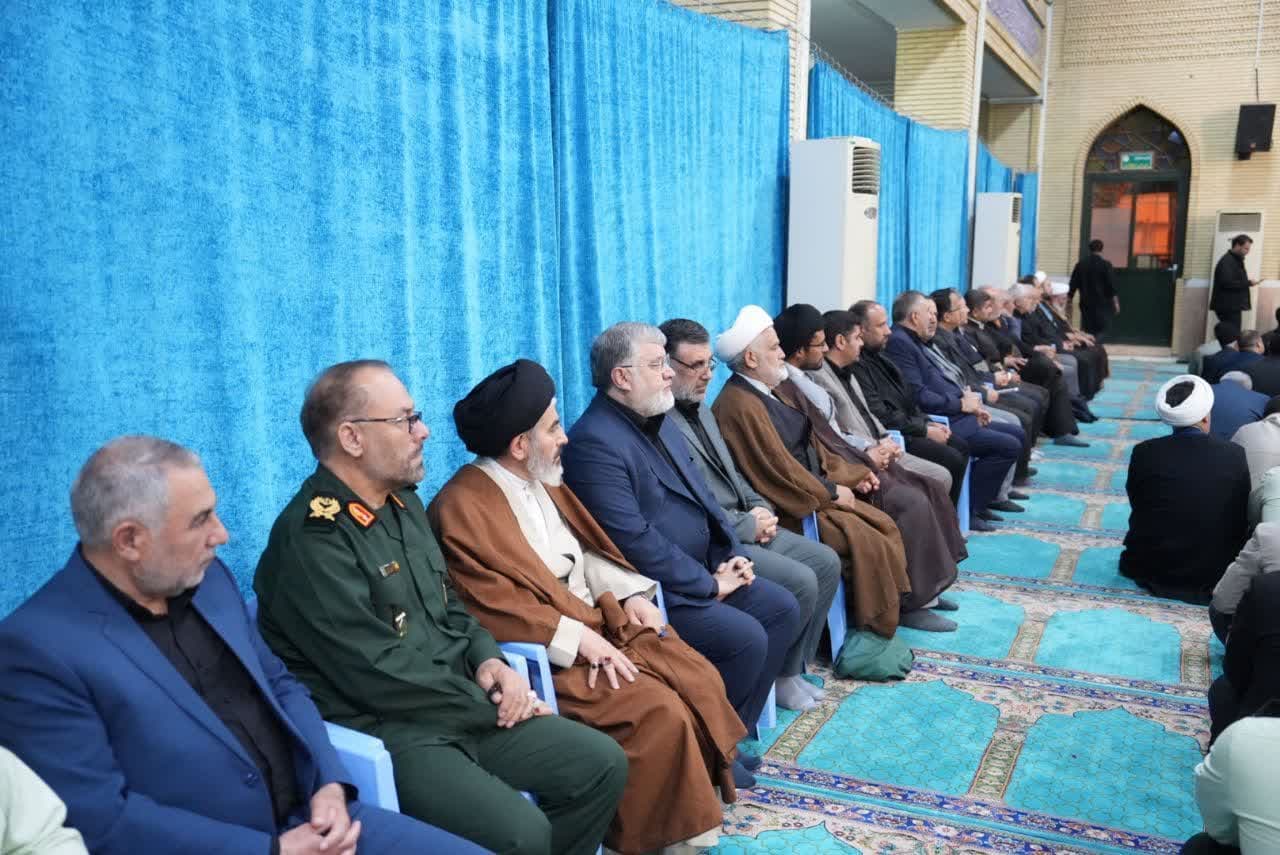 آلبوم تصویری / اجتماع امام رضایی های ارومیه در سوگ شهدای حادثه بالگرد