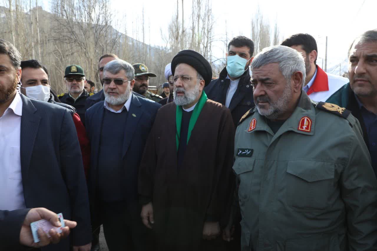 آلبوم تصویری / بازدید رئیس جمهور از روند اسکان اضطراری و برخی از مناطق زلزلهزده شهرستان خوی