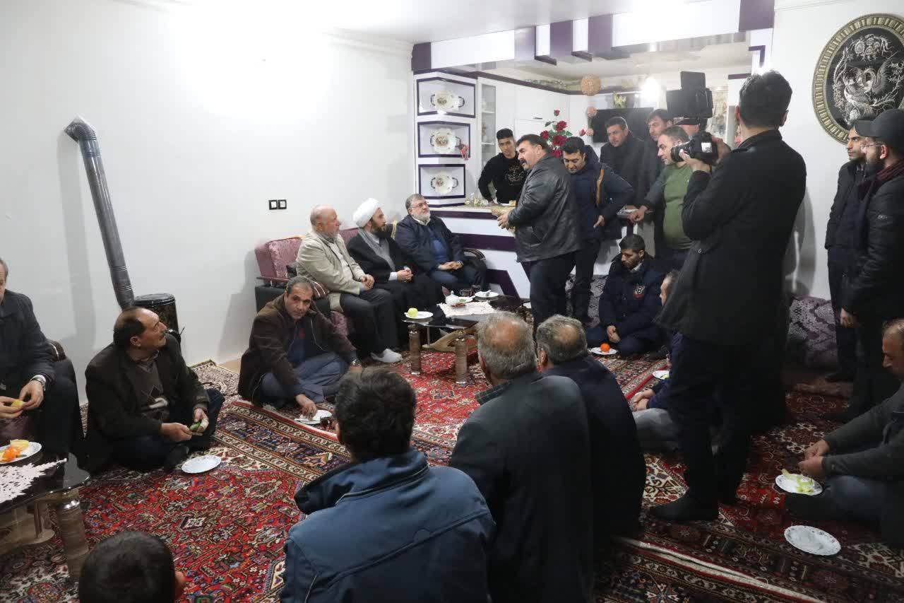 آلبوم تصویری / بازدید شبانه استاندار آذربایجانغربی از مناطق زلزله زده شهرستان خوی