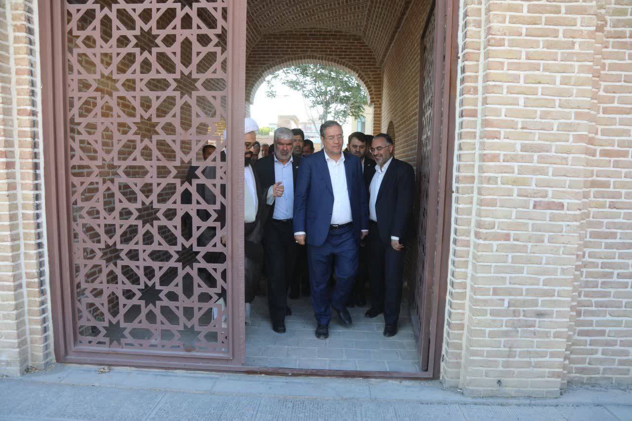 بازدید استاندار آذربایجانغربی از روند مرمت و احیای مسجد جامع ارومیه + تصاویر