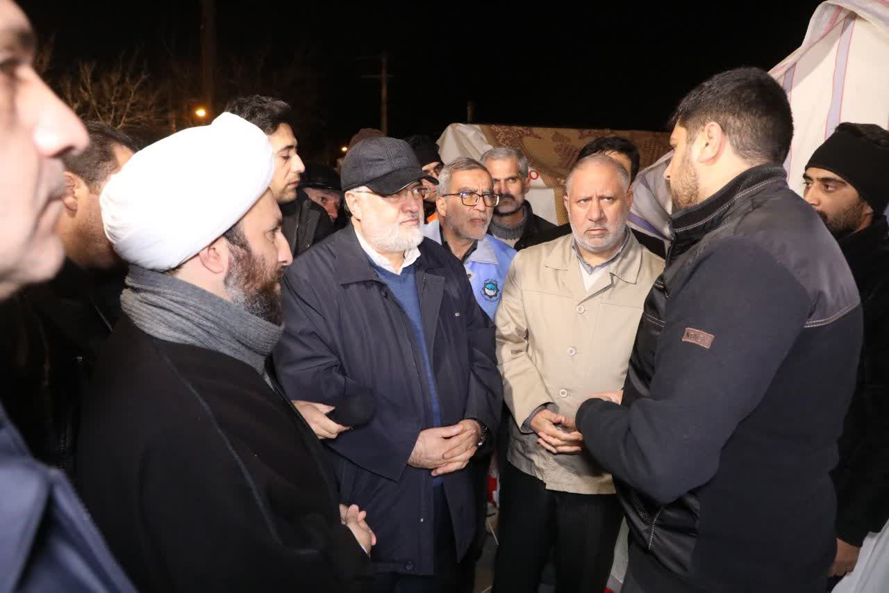 آلبوم تصویری / بازدید شبانه استاندار آذربایجانغربی از مناطق زلزله زده شهرستان خوی