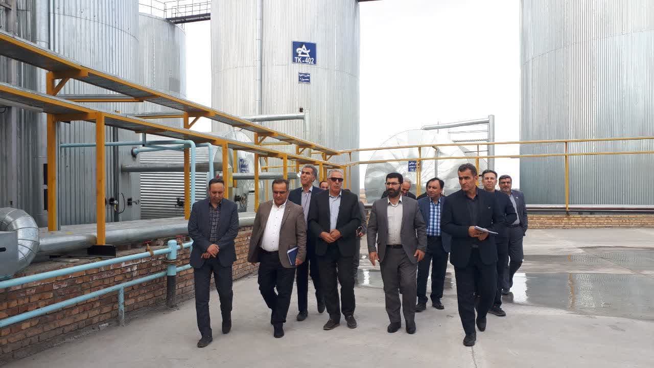 بازدید معاون هماهنگی امور اقتصادی استاندار آذربایجان غربی از واحدهای تولیدی در ارومیه + تصاویر