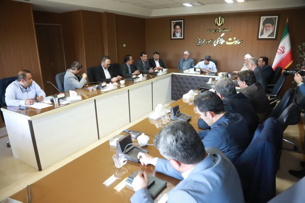 برگزاری جلسه بررسی آخرین وضعیت مسجد جامع ارومیه + تصاویر