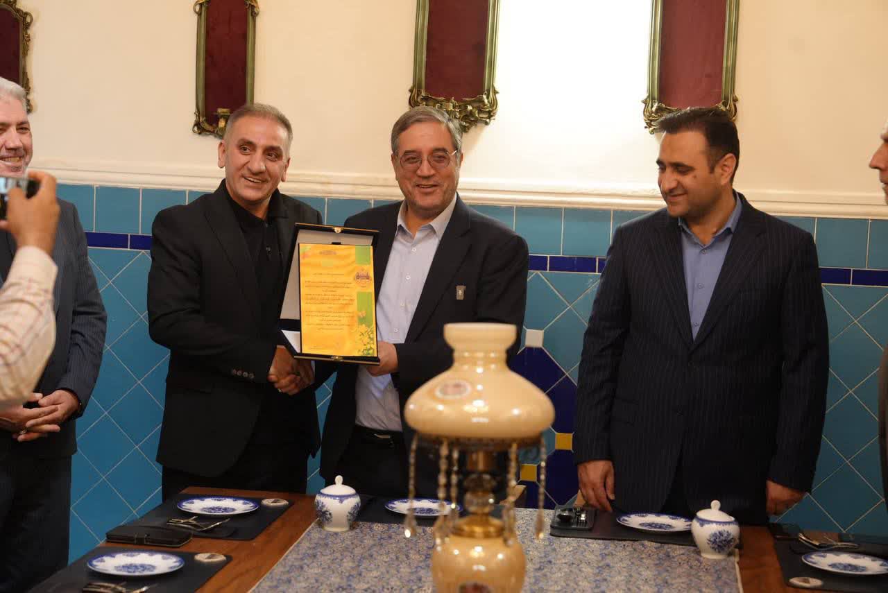 افتتاح سفرهخانه سنتی حمام آخوند در ارومیه + تصاویر